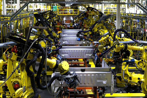 Robot công nghiệp là gì ? Ưu nhược điểm và các loại Robot